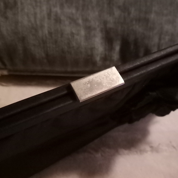 Banana republic clasp clutch Black Floral Feminine (8E) - Picture 7 of 15